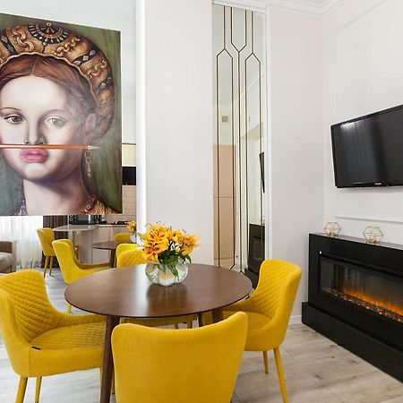 Avangard DeLuxe Art Apartment Lviv Buitenkant foto