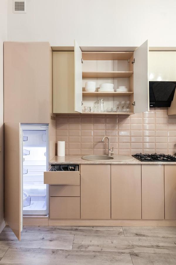 Avangard DeLuxe Art Apartment Lviv Buitenkant foto