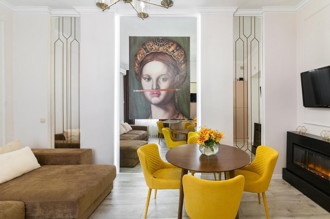 Avangard DeLuxe Art Apartment Lviv Buitenkant foto