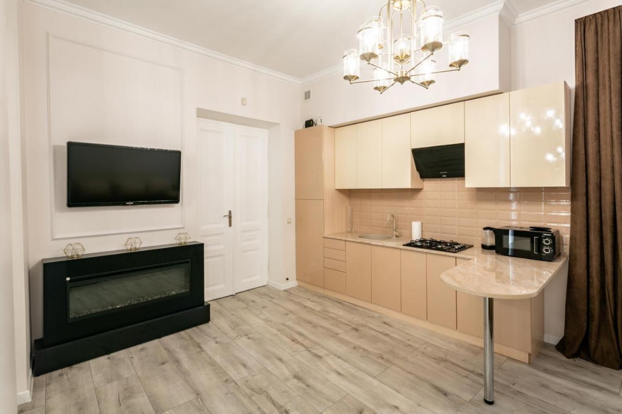 Avangard DeLuxe Art Apartment Lviv Buitenkant foto