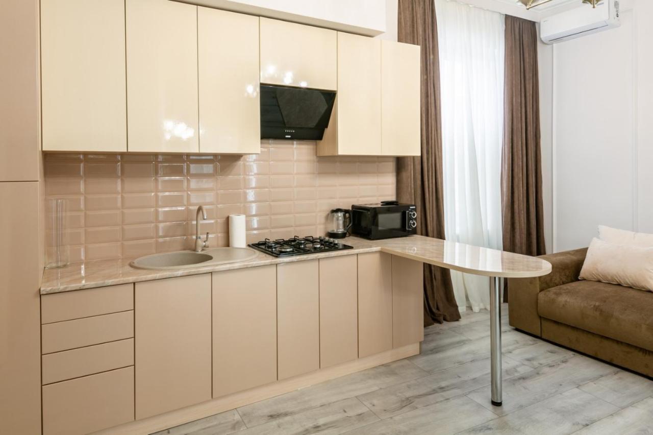 Avangard DeLuxe Art Apartment Lviv Buitenkant foto
